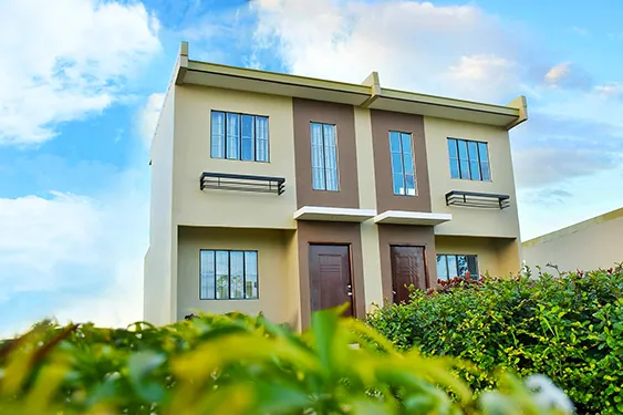 Lumina Homes nationwide offers affordable house and lot during live selling sa Brgy. Lumina 